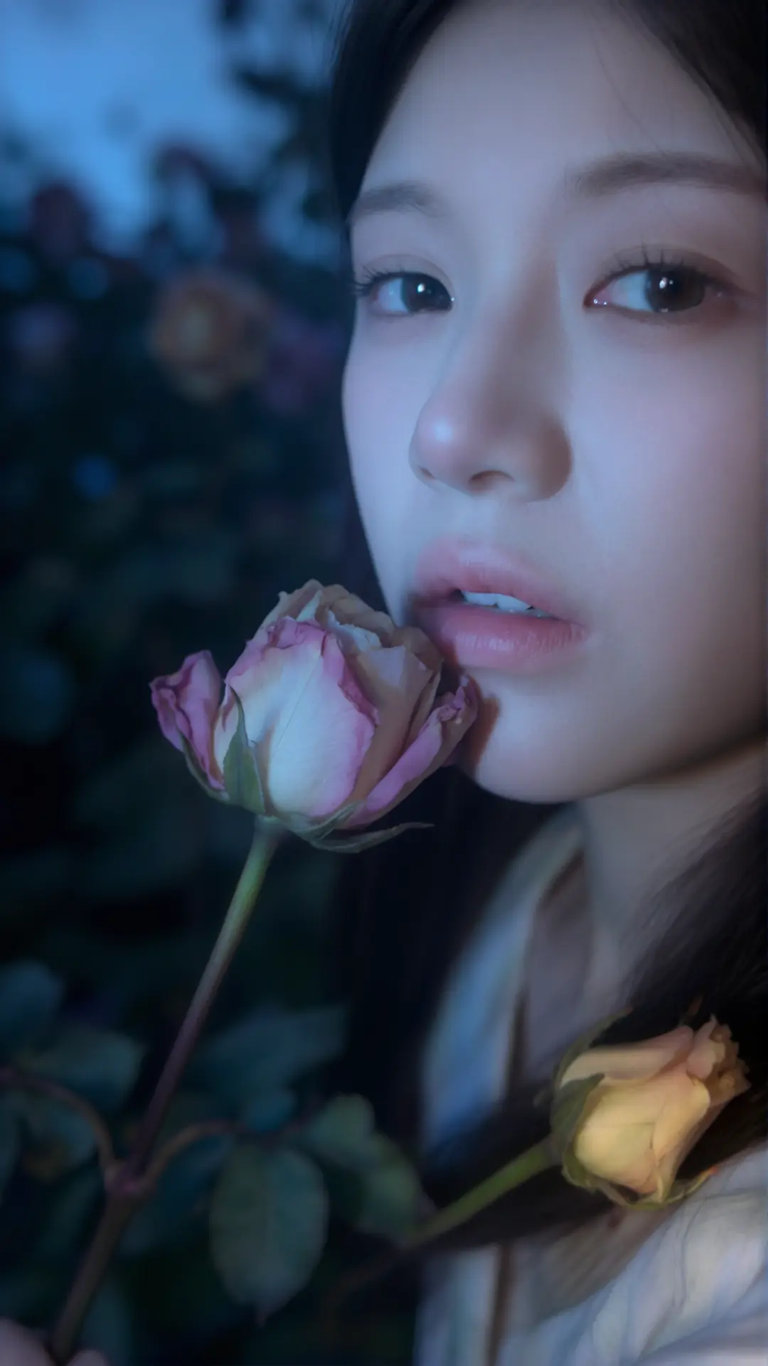 (Zhen Zhen Small Emotion Wholesale Version) Z Image Eyes Detailed Beautiful Girl Automatic Extension Text-to-Image V3
