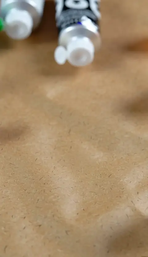 wan2.2 T2v Pigment transforms into small figurine special effect workflow